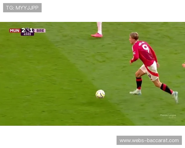 韦伯承认裁判误判科林斯逃红牌曼联对布伦特福德比赛判罚引争议